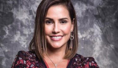 Deborah Secco reafirma bissexualidade e abre o jogo sobre relação