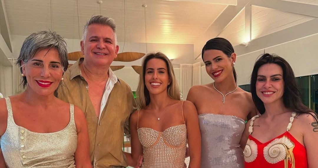 Gloria Pires e Orlando Morais com as filhas - Foto: Reprodução / Instagram