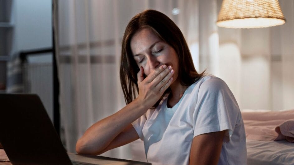 Pesquisa recente revela a ligação entre a escovação noturna e a prevenção de doenças graves (Foto: Banco de Imagens)