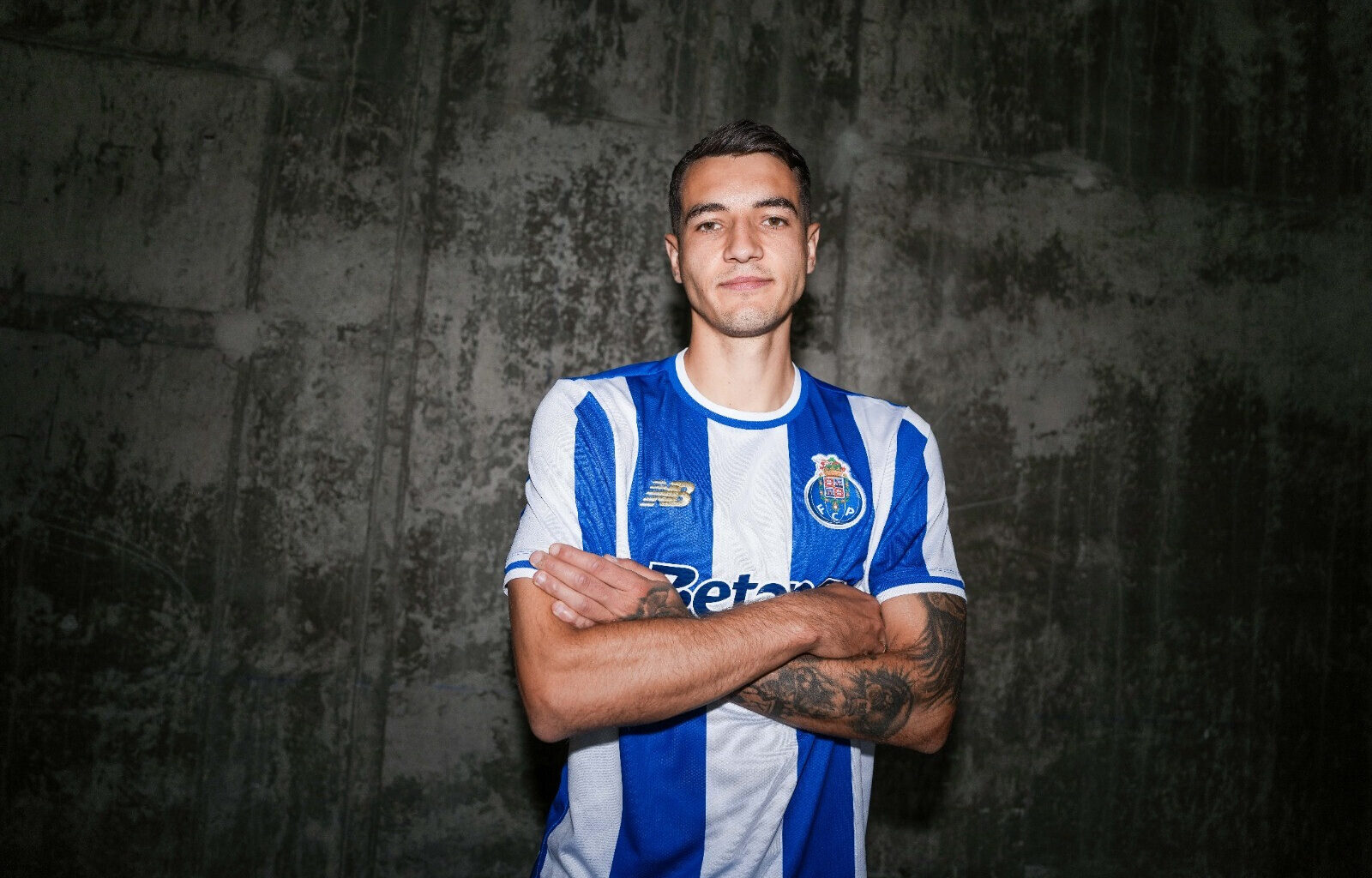 Mercado: Kiwior é do FC Porto, Sporting tenta Jota, Lukebakio, Harder, Florentino e Akturkoglu oficiais e Zé Pedro em Itália
