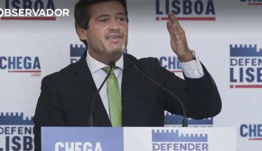 Ventura confunde Bürgerfest com hambúrgueres e critica PR – Observador