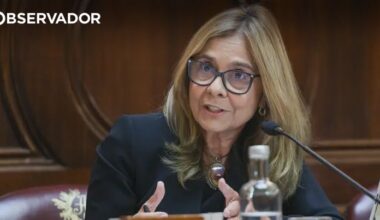 Barreiro. Ministra nega mobilização forçada de obstetras – Observador