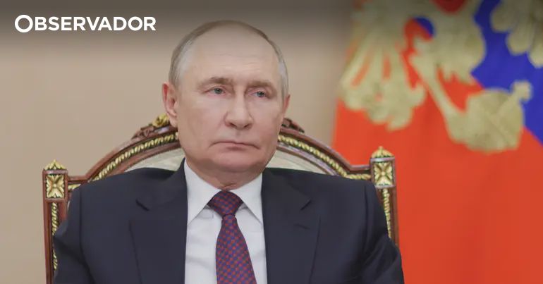 Putin é "talvez o pior criminoso de guerra atualmente" – Observador