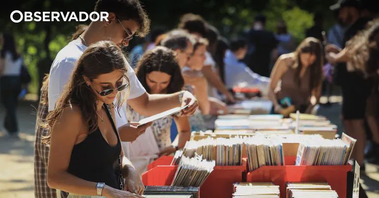 mercado cresce, compra e leitura ainda irregulares – Observador