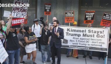 Humoristas norte-americanos solidarizam-se com Jimmy Kimmel – Observador