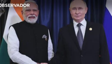 Modi diz a Putin que paz é "clamor de toda a humanidade" – Observador