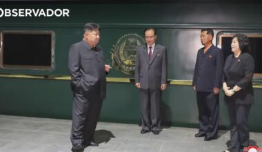 Kim Jong-un entra na China de comboio para o desfile militar – Observador