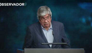 Glória. Ferro Rodrigues "indignado" com afirmações de Moedas – Observador