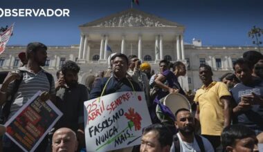 Ventura agita manifestação pacífica de 5 mil imigrantes – Observador