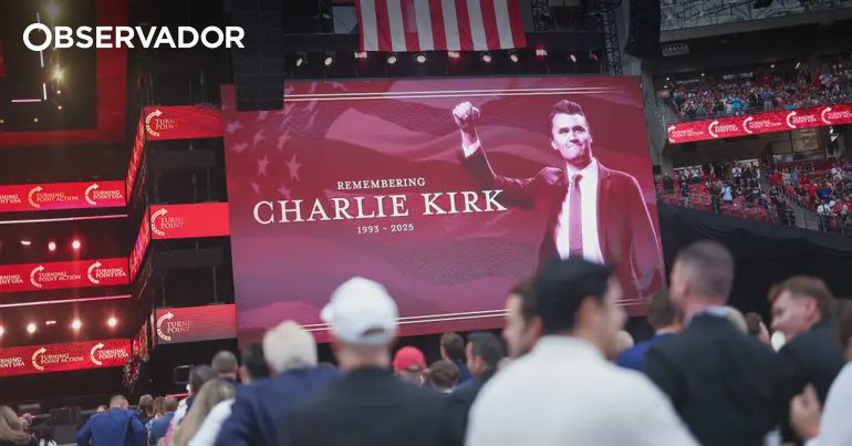 As imagens da cerimónia de homenagem a Charlie Kirk – Observador