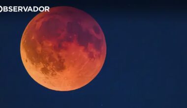As imagens da última Lua de Sangue do ano – Observador