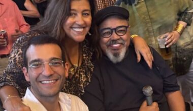 Humberto Carrão celebra 34 anos com roda de samba e presença de elenco de ‘Vale Tudo’