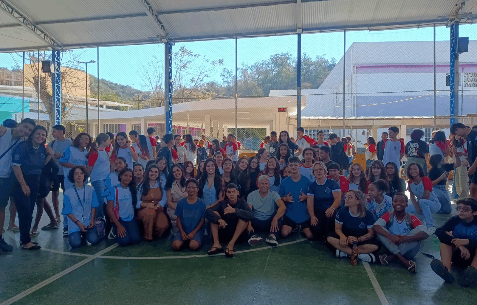 Escola Aristeu Aguiar realiza projeto literário com participação do autor do livro ‘Fininho’