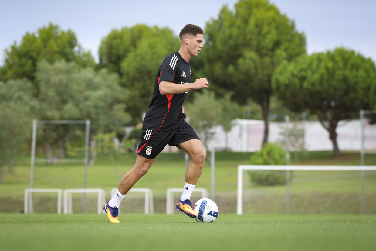Sudakov e a mudança para o Benfica: «Parece um sonho, sinto que renasci» - zerozero.pt