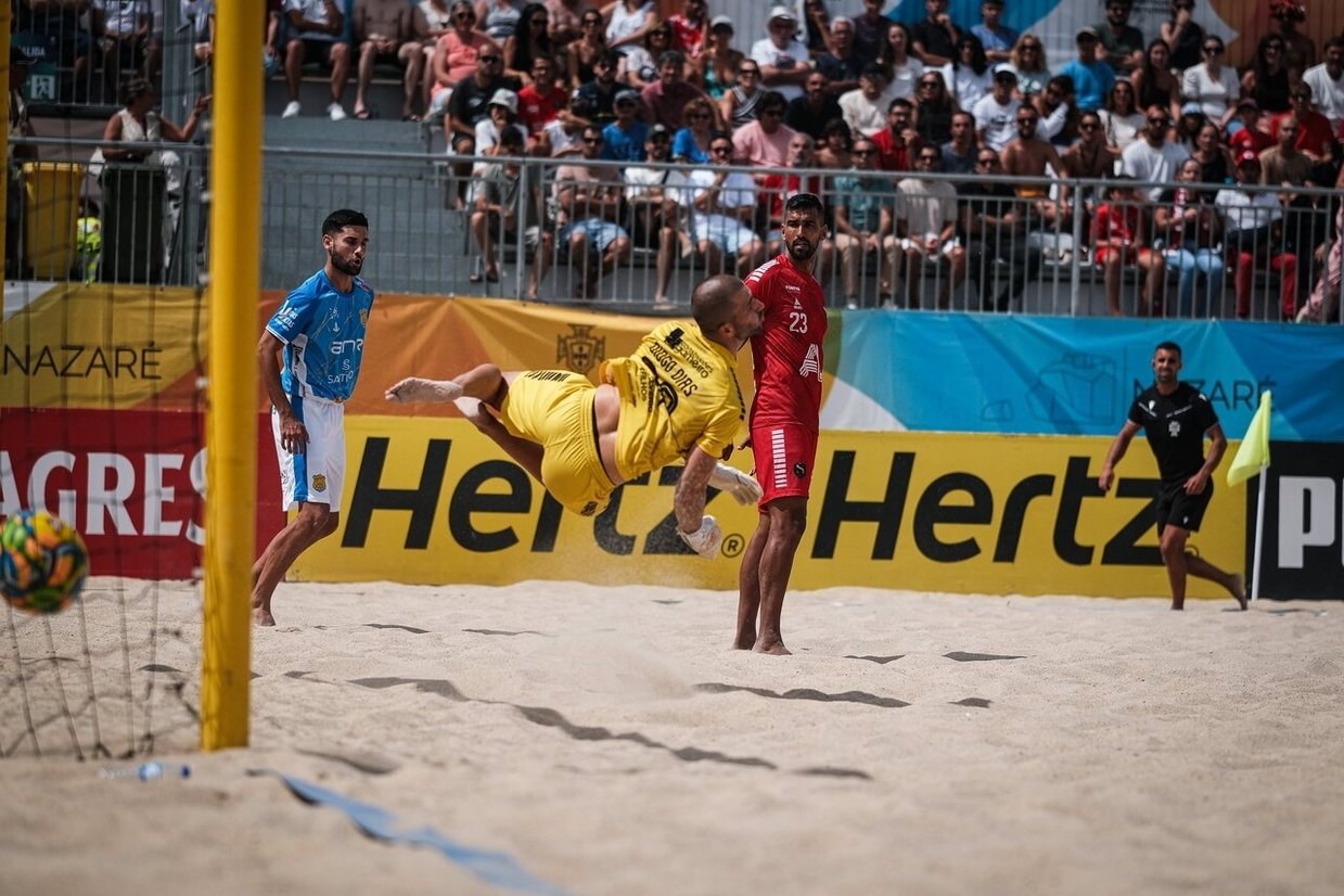Sótão vence AD Buarcos e sagra-se campeão nacional pela primeira vez - zerozero.pt
