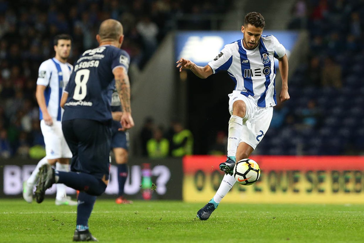 «Benfica procurou-me, mas o FC Porto fez oferta melhor»