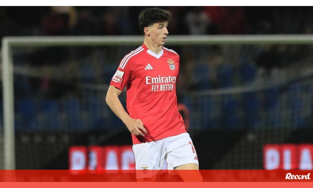 Florentino sai e Manu acelera: médio do Benfica já corre no relvado - Benfica