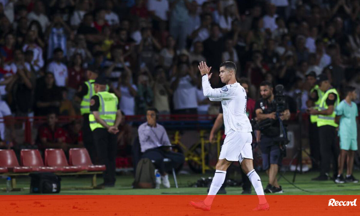 Cristiano Ronaldo ultrapassa Messi e fica a um golo de novo recorde mundial - Mundial 2026