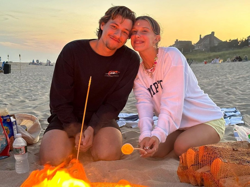 O casal Jake Bongiovi e Millie Bobby Brown — Foto: @jakebongiovi no Instagram