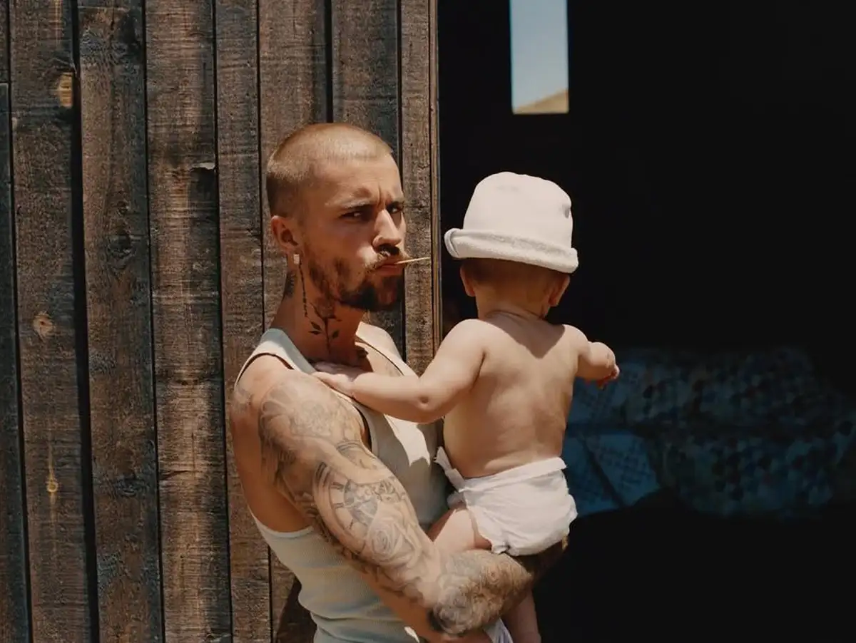 Billboard toma decisão de "SWAG II" de Justin Bieber não aparecerá nas paradas