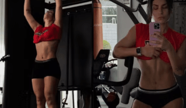 Kéfera exibe abdômen após treino na academia; veja fotos