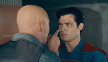 Superman 2: James Gunn compartilha foto do roteiro e reforça teorias sobre o vilão do filme