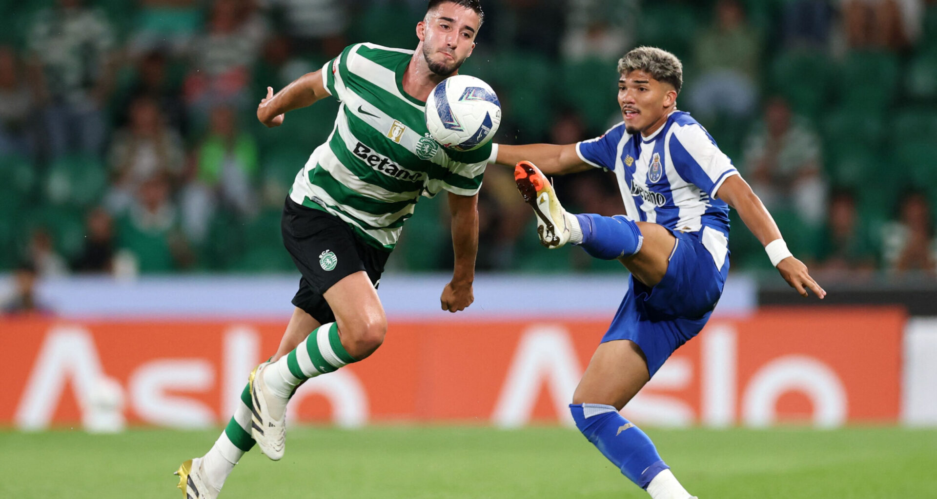 FC Porto esclarece lesões sofridas por Luuk de Jong e William Gomes