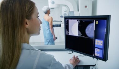 Mamografia passa a ser oferecida no SUS a partir dos 40 anos
