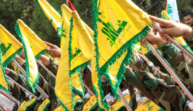 "Em nenhuma circunstância". Hezbollah ameaça que não vai entregar armas