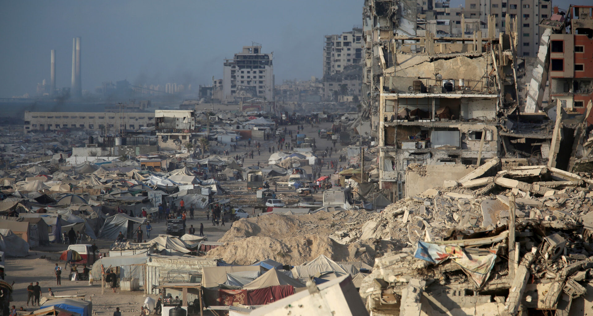 Israel bombardeia por três vezes torre da Universidade Islâmica em Gaza