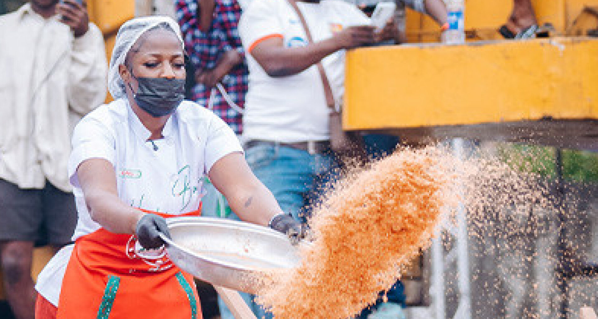 O "maior arroz jollof nigeriano" do mundo
