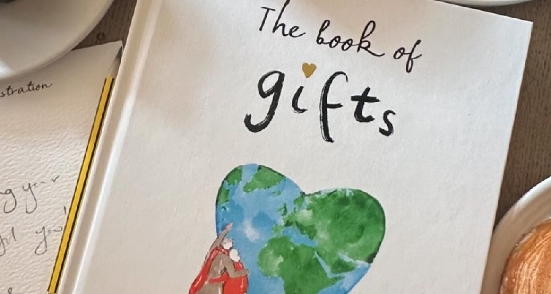 'Livro dos Dons', o conforto (de Lucy Claire Dunbar) de que precisamos