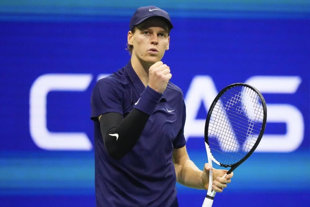 Jannik Sinner vence Felix Auger-Aliassime e marca encontro com Alcaraz na final do US Open