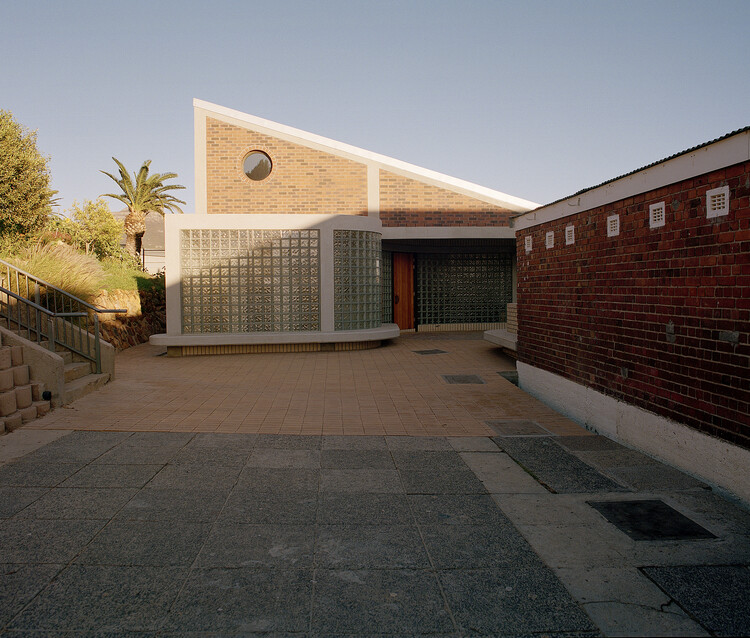 Biblioteca Rahmah / The MAAK - Imagem 6 de 33