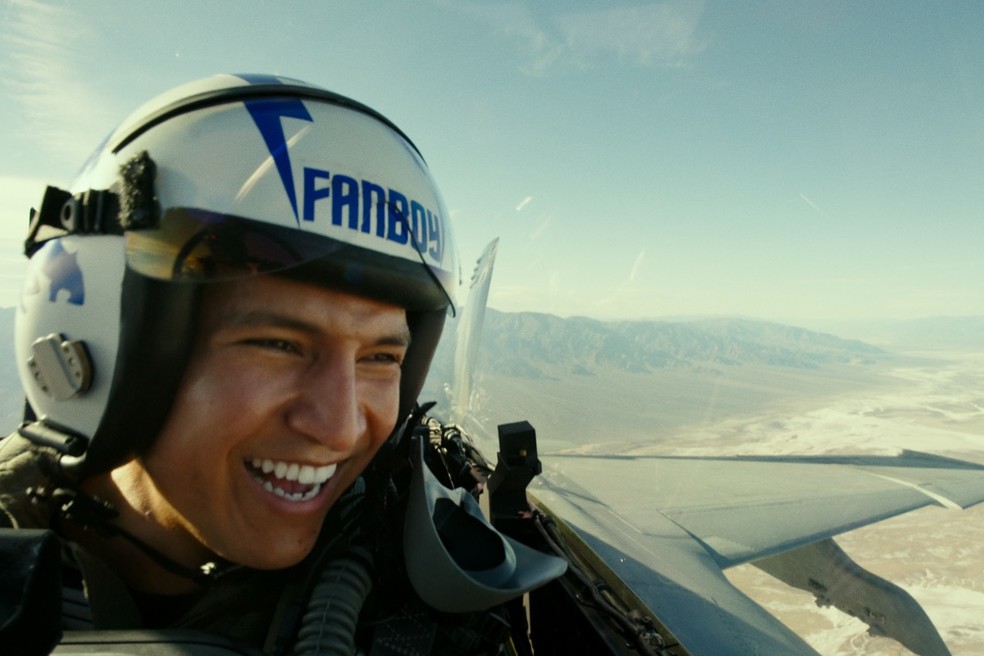 Danny Ramirez em Top Gun: Maverick — Foto: reprodução