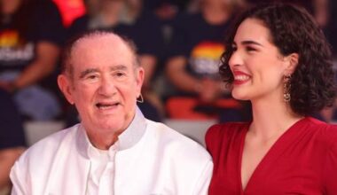 Renato Aragão e a filha, Lívian Aragão, durante o Teleton 2024