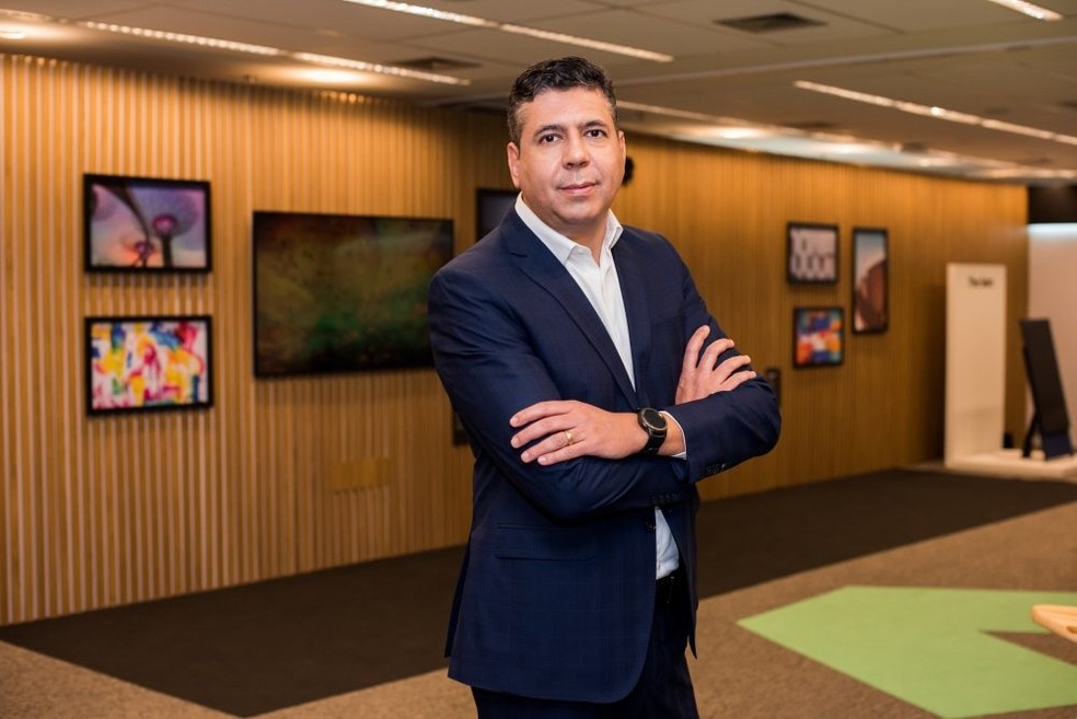 Helbert Oliveira é diretor sênior da divisão de TV, Áudio e Monitores da Samsung Brasil — Foto: Divulgação