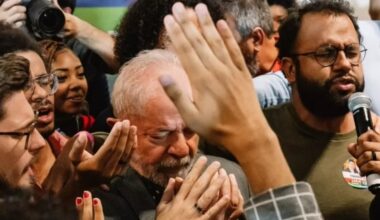 'Apocalipse nos trópicos', de Petra Costa, ganha força na briga por indicação ao Oscar de melhor documentário
