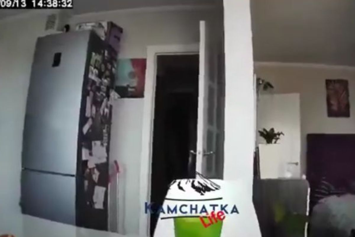 Moradores sentem as estruturas estremecerem na Rússia