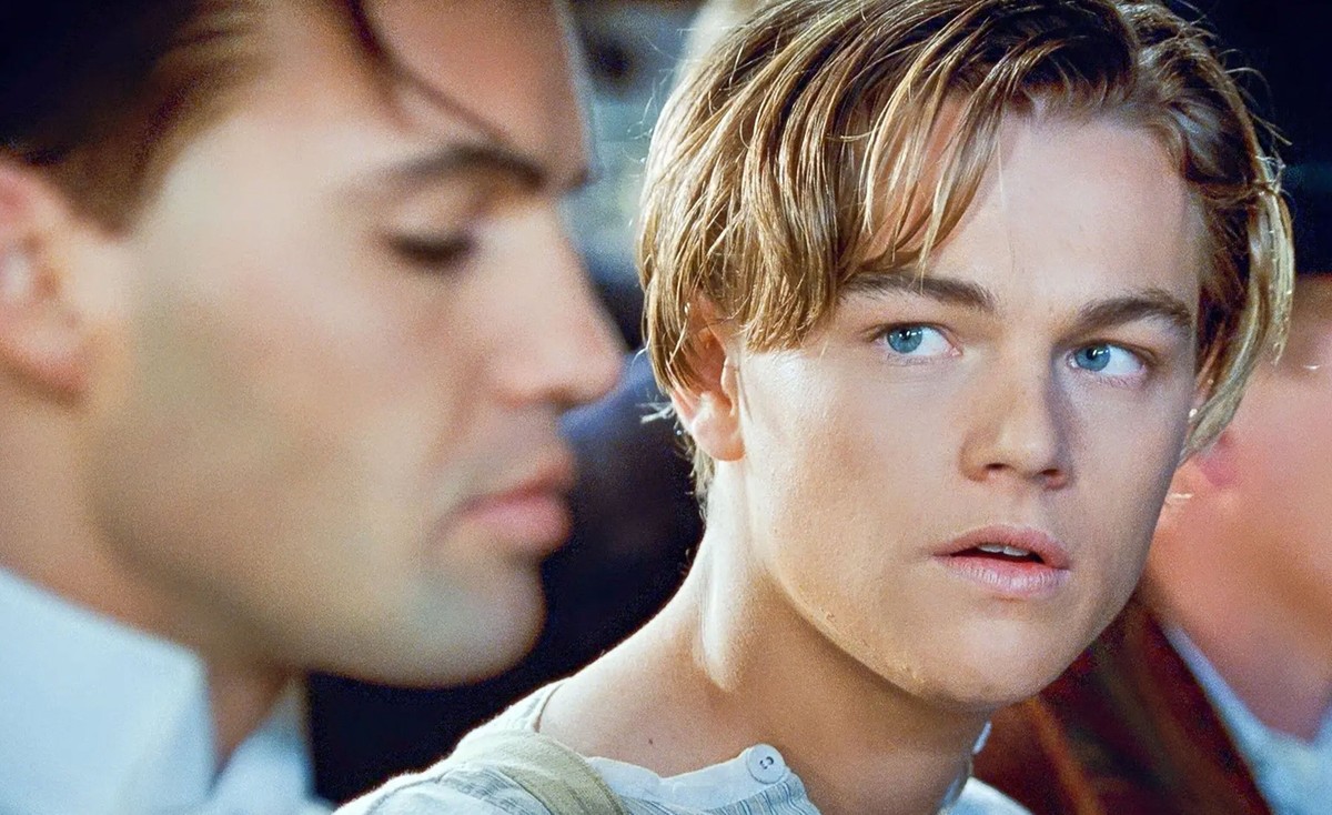 Leonardo DiCaprio se reencontra com vilão de 'Titanic' em red carpet 28 anos depois | Filmes