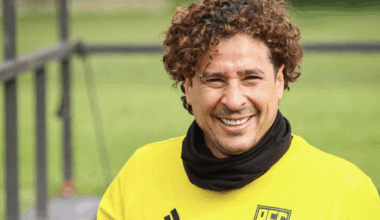 Insólito: Ochoa negociou com clube espanhol, mas disse que ia tomar café e não voltou