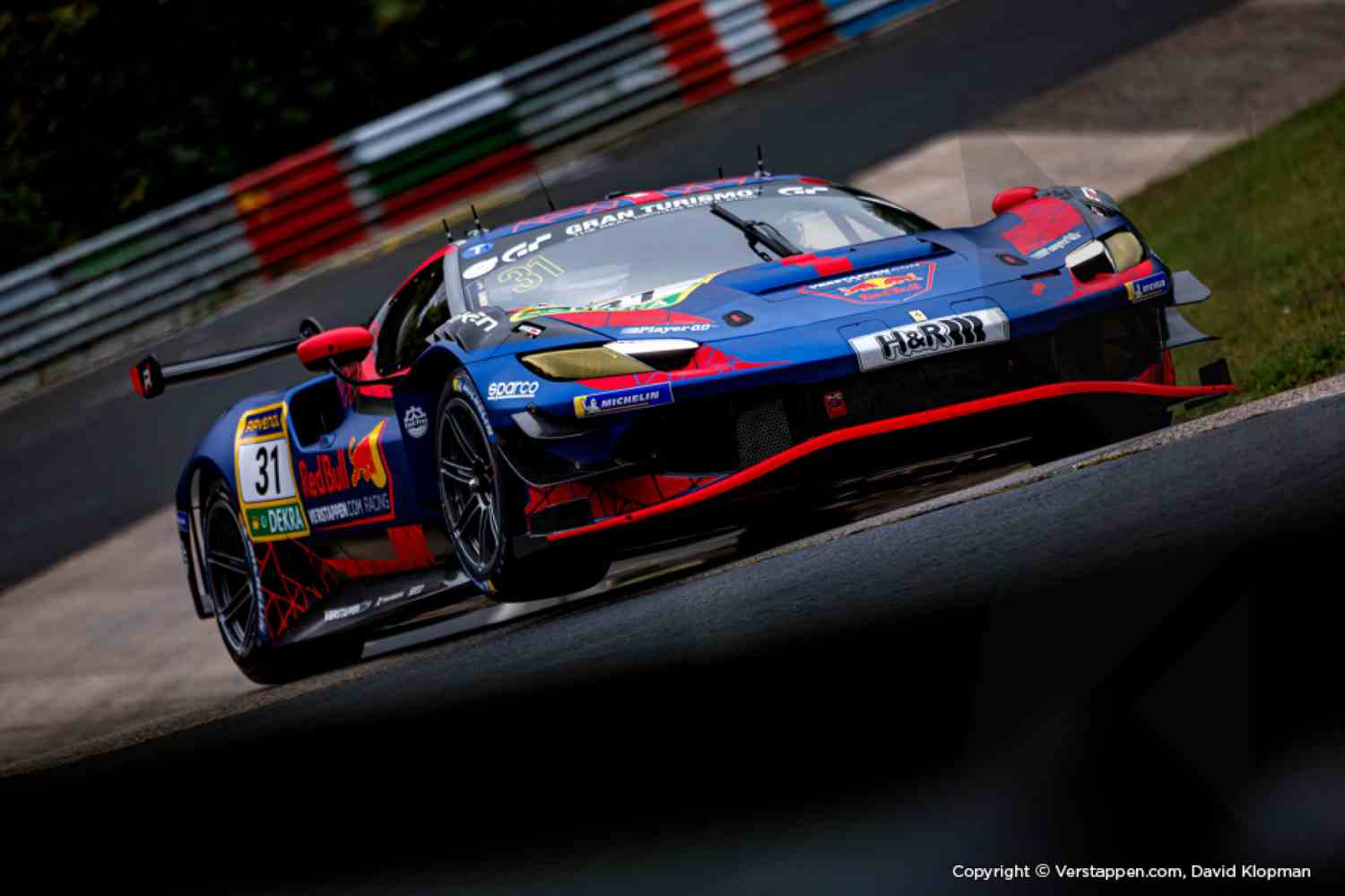Max Verstappen pulveriza recorde no Nordschleife nos GT3, mas com ‘quali’ complicada