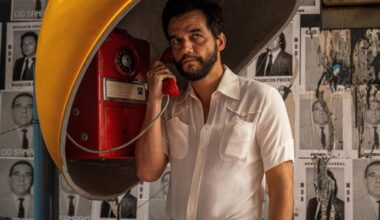 Na imagem acima, o ator Wagner Moura no filme "O Agente Secreto"