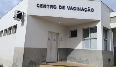 Prefeitura de Araxá garante doses da vacina contra febre amarela e pede atualização dos cartões de vacinação - Portal Imbiara