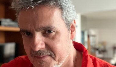 Cassio Gabus Mendes reviverá personagem no filme 'Bruna Surfistinha 2'