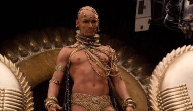 Rodrigo Santoro relembra transformação nos bastidores de ‘300’: ‘Horas de caracterização’