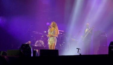 Mariah Carey faz show cheio de acrobacias vocais e agudos cristalinos no The Town