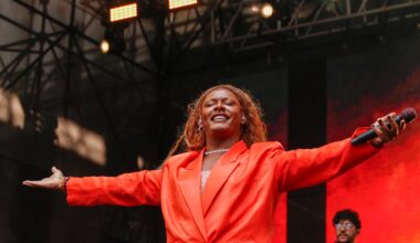 Grammy Latino 2025: Liniker é indicada nas principais categorias; veja brasileiros na lista - G1