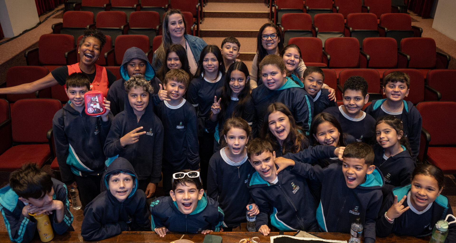 Atividades literárias e artísticas marcam a quinta-feira (9) na Feira do Livro – Prefeitura Municipal de Canoas