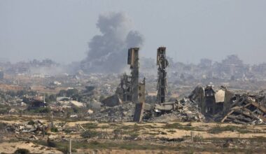 Israel continua a bombardear Gaza após anúncio do Hamas e apelo de Donald Trump